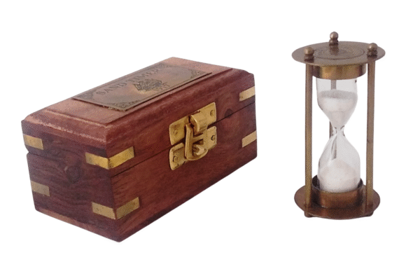 Front view of Sand Timer with wood box